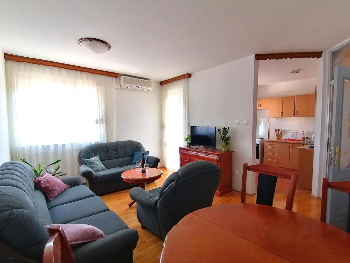Apartman Park Требинє Екстер'єр фото